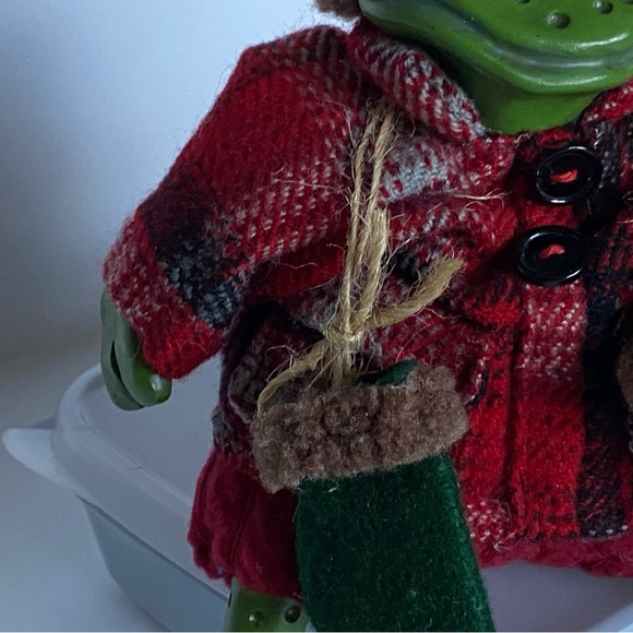 Russ Berrie Frog YUKON Resin Bean Bag Christmas Kathleen Kelly Critter Factory - Picture 7 of 16